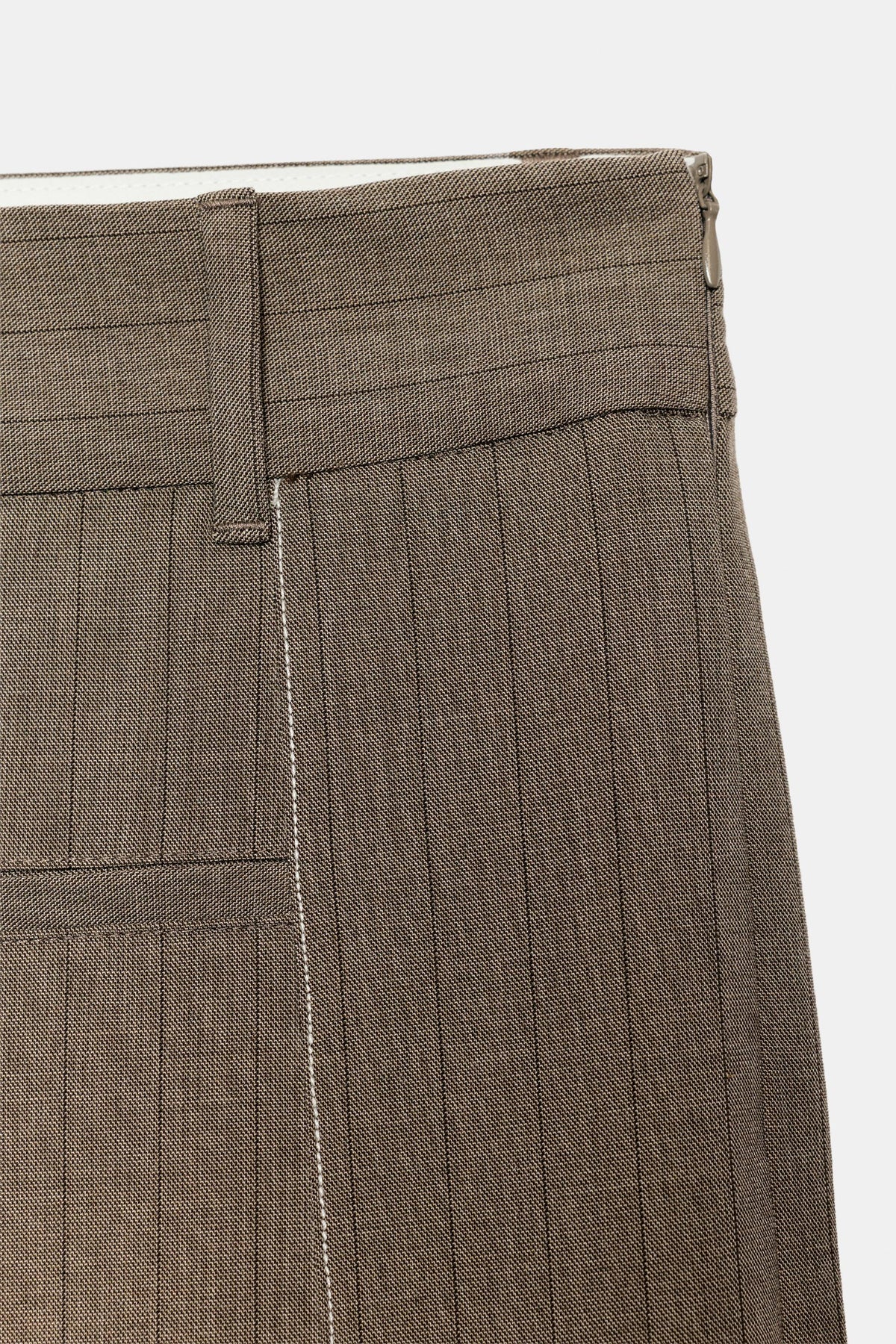#281c15, Marron