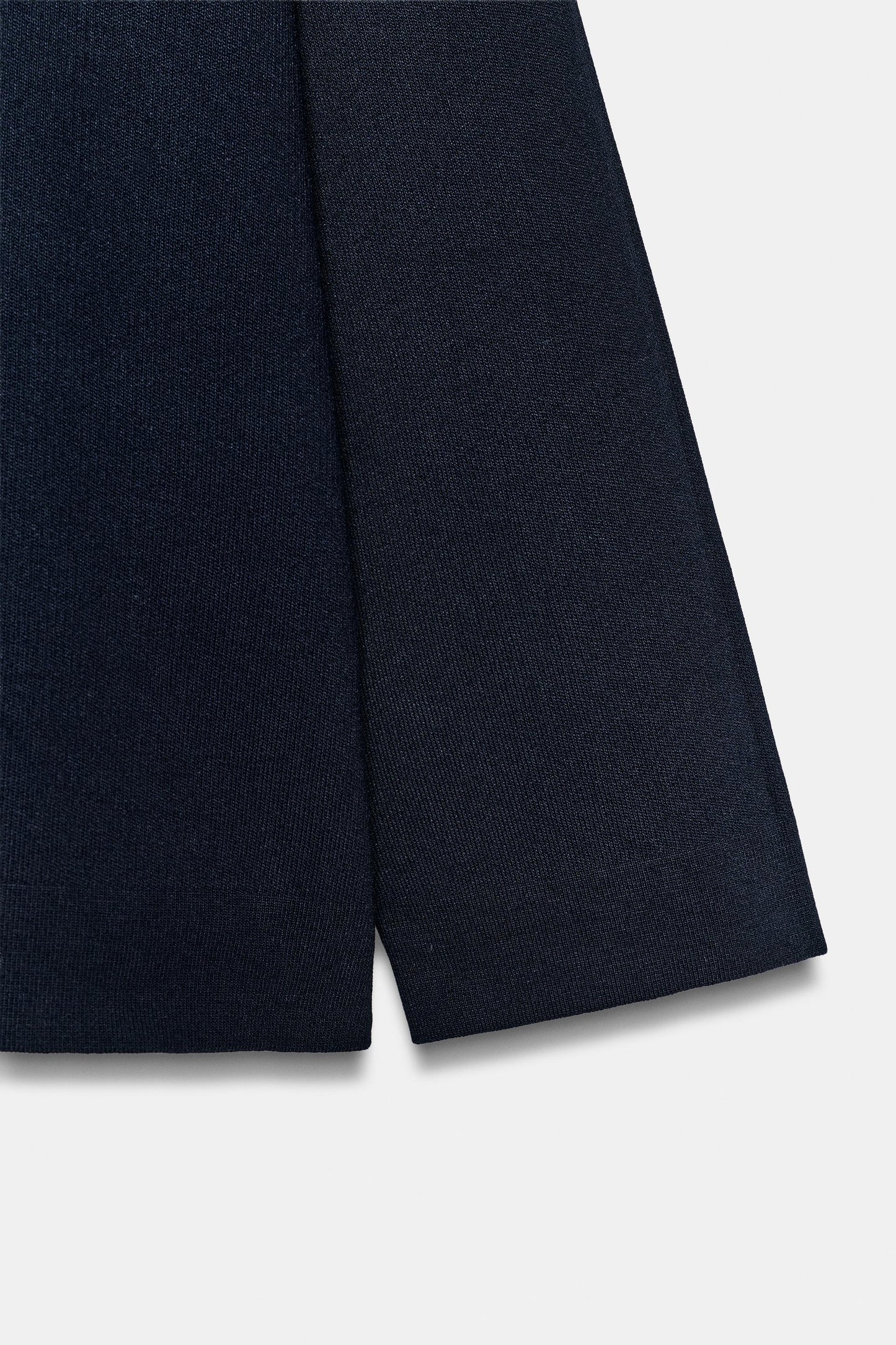 #191821, Bleu marine