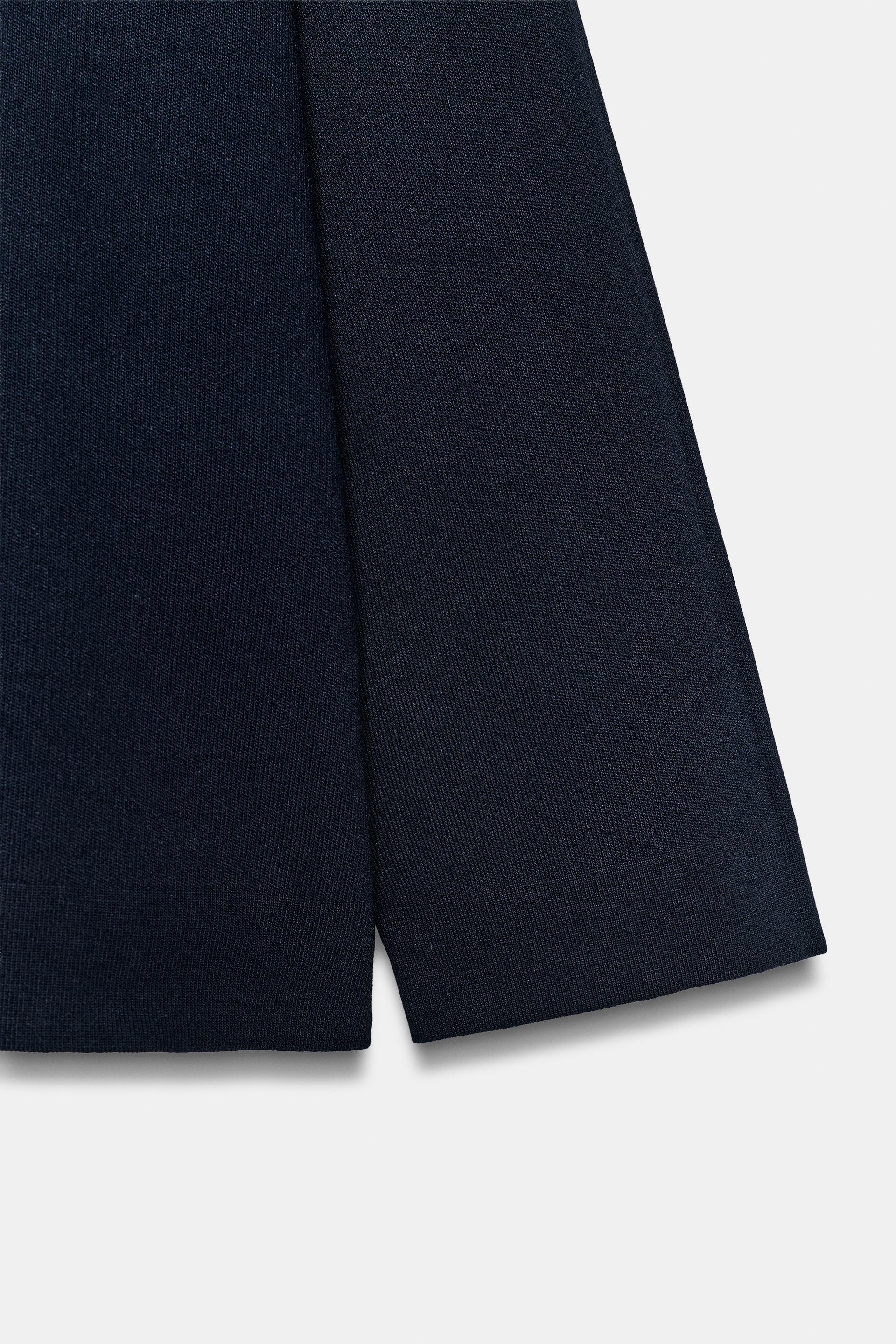 #191821, Bleu marine