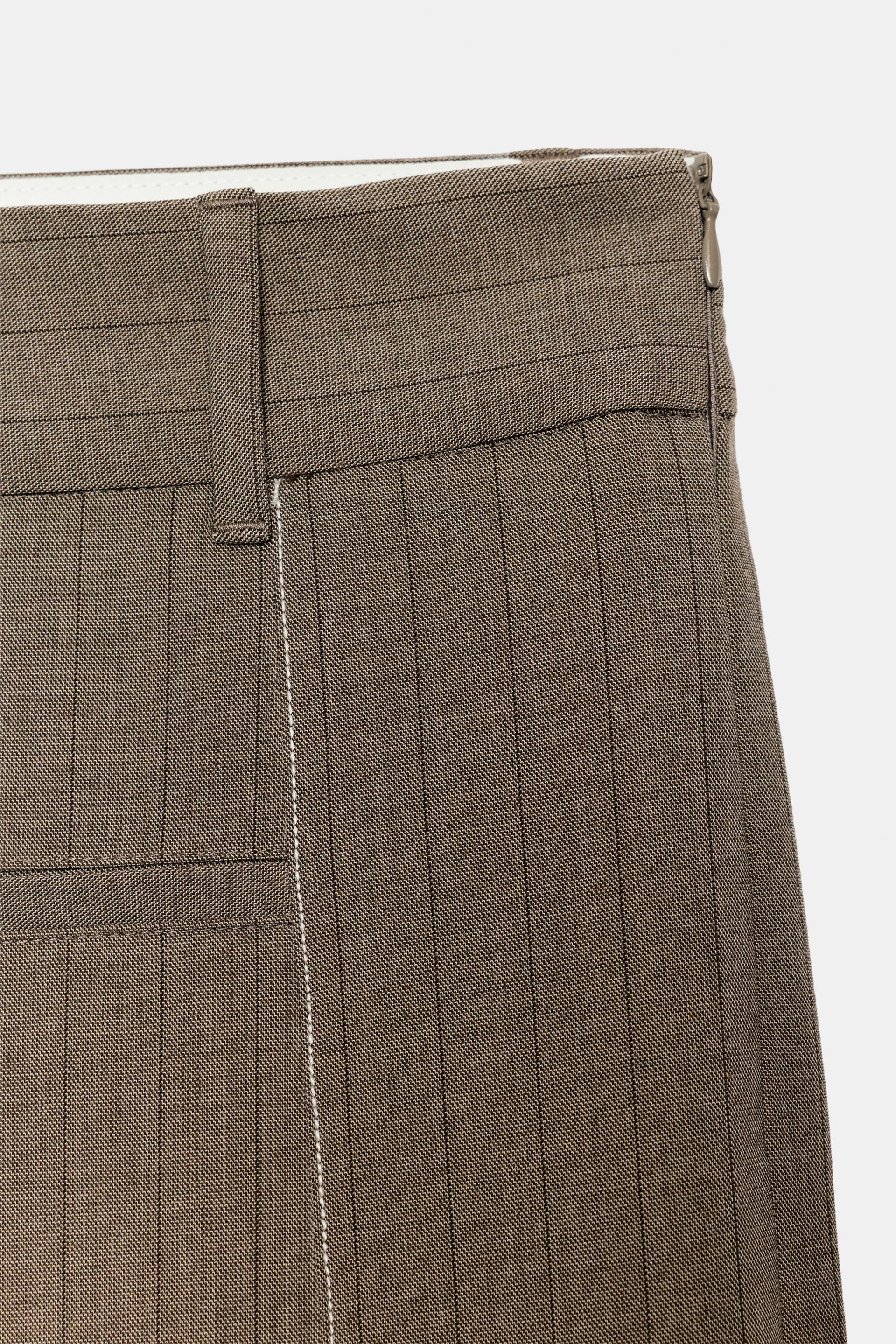 #281c15, Marron