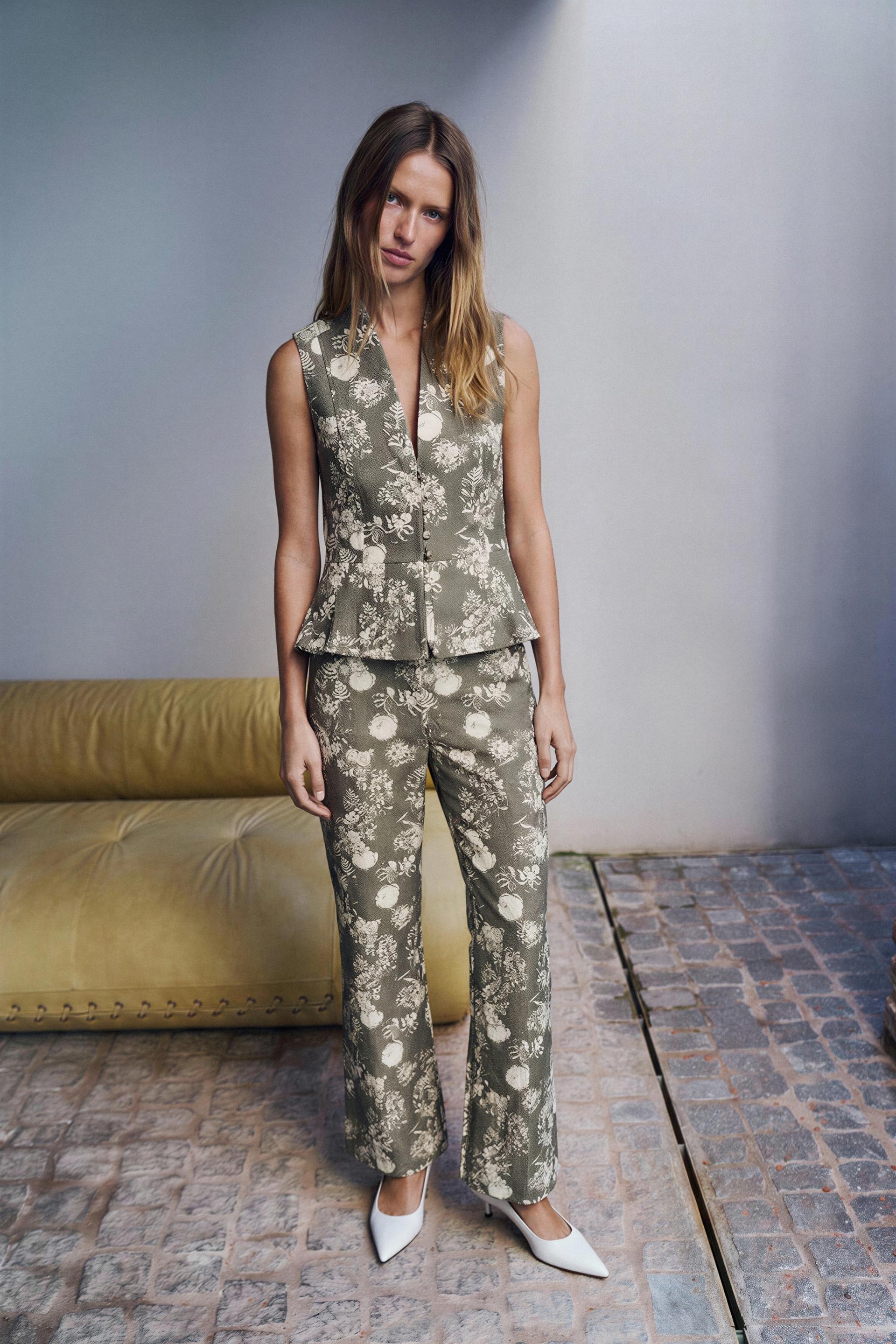 #5c5143, Gris taupe